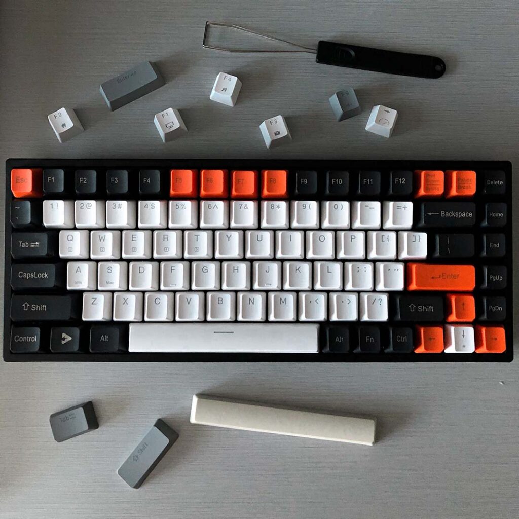 computer mechanical keyboard on a table after replacing keycaps
